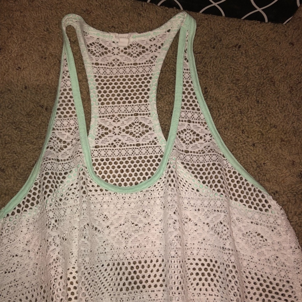 Top - Picture 2 of 3